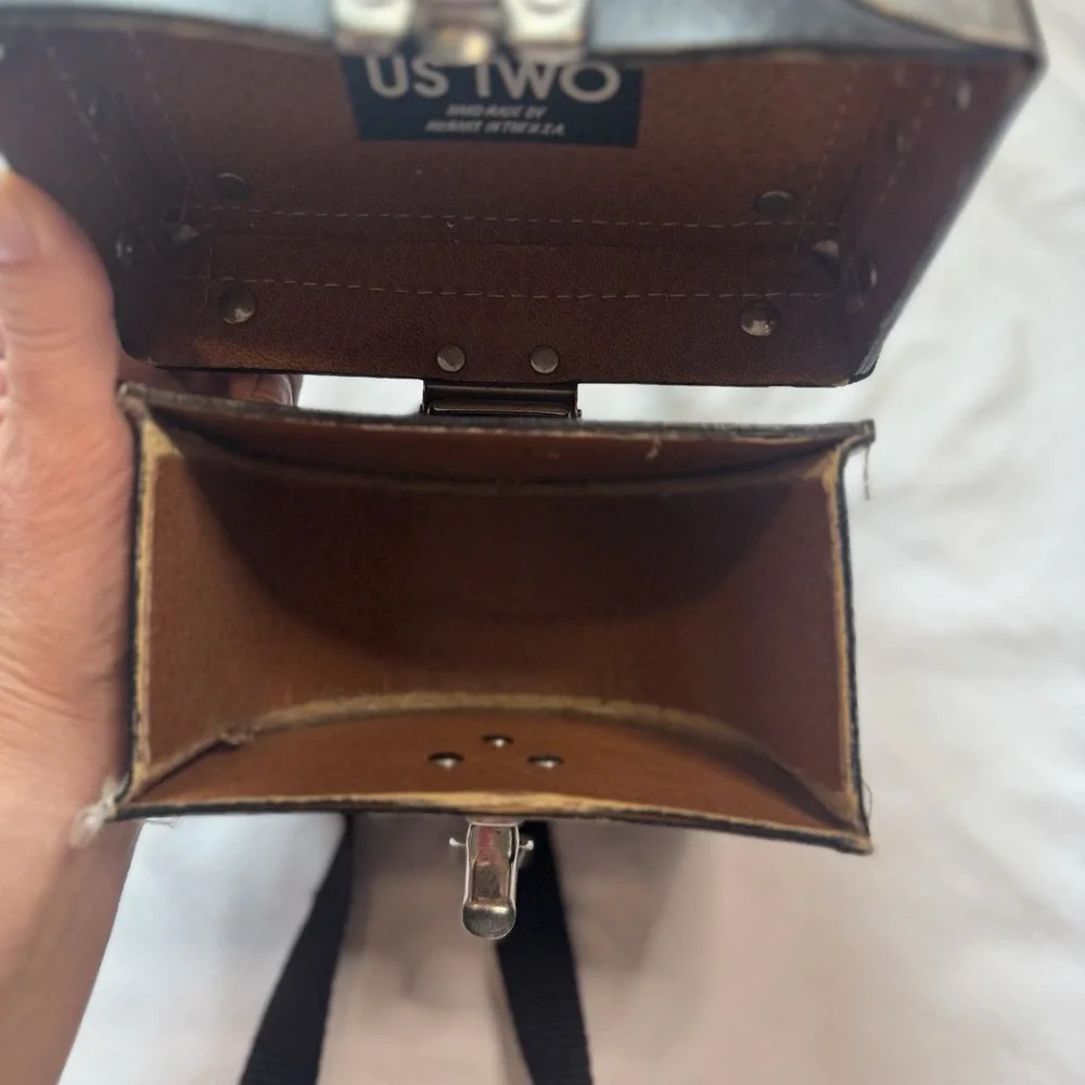 US TWO Black Leather Hard Camera Case/Alternative purse, With Strap USA